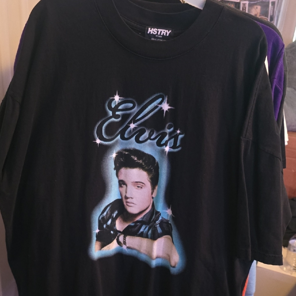 Black Elvis Graphic Tee